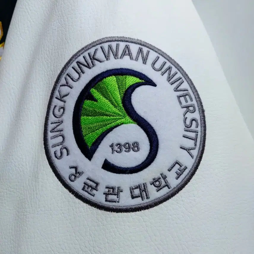 [BUNJANG] Sungkyunkwan University Baseball Jacket (2XL) / (2XL) 성균관대학교 과잠 야구잠바 3.9