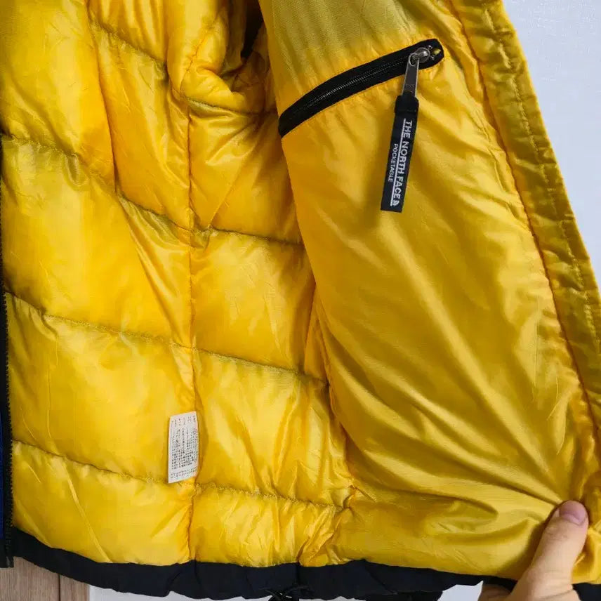 [BUNJANG] The North Face Summit Series Padded Jacket XL / 노스페이스 써밋 패딩 블루/옐로우 XL