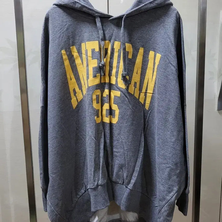 [SOLD OUT] 오버핏 가오리형 후드티
