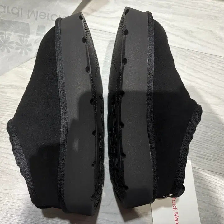 [BUNJANG] Mardi Mercredi Black UGG / 마르디 메크르디 어그(검은색)