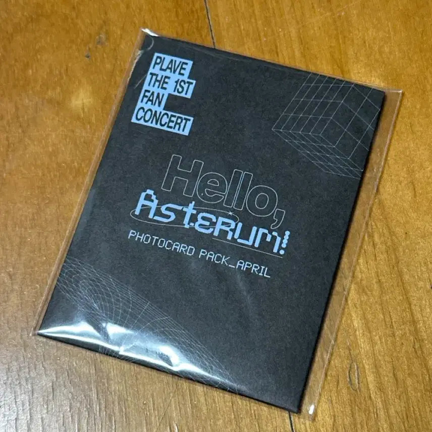 플레이브 콘서트 포카팩 APRIL 버전