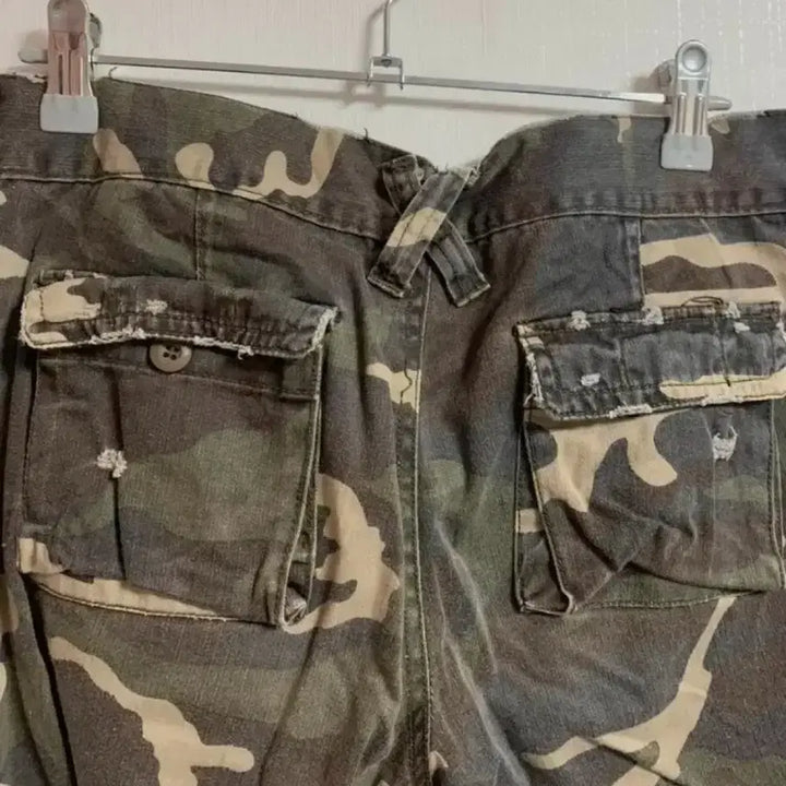 [SOLD OUT] 빈티지 카모 카고바지