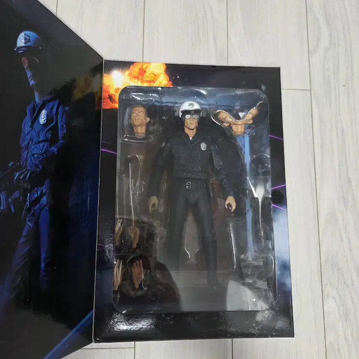 [BUNJANG] Neca Terminator 2 T-1000 Motorcycle Version Action Figure / 네카 터미네이터2 t1000 오토바이버전