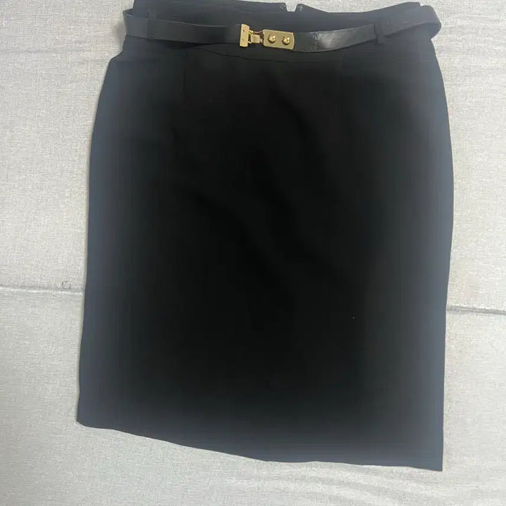 [BUNJANG] (G)I-DLE Miyeon Straight Skirt / 마인) 일자 스커트