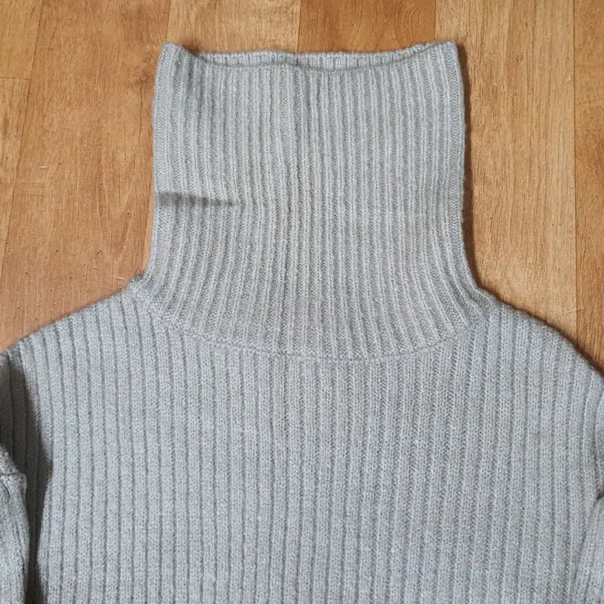 [BUNJANG] Naning9 Knit Top (Light Beige) / 난닝구 니트(새상품)