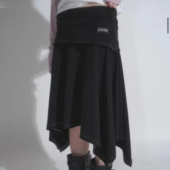 [BUNJANG] Kep1er Lena Unbalance Skirt / 애즈온 레나 언발란스 스커트 블랙 LENA UNBALANCE SKIRT