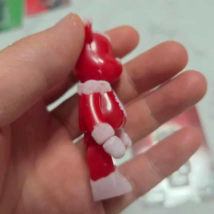 [BUNJANG] Bearbrick Flocked Version Collectible Figure / 베어브릭 2010년 플로키 축광 버전 베어브릭 팝니다.