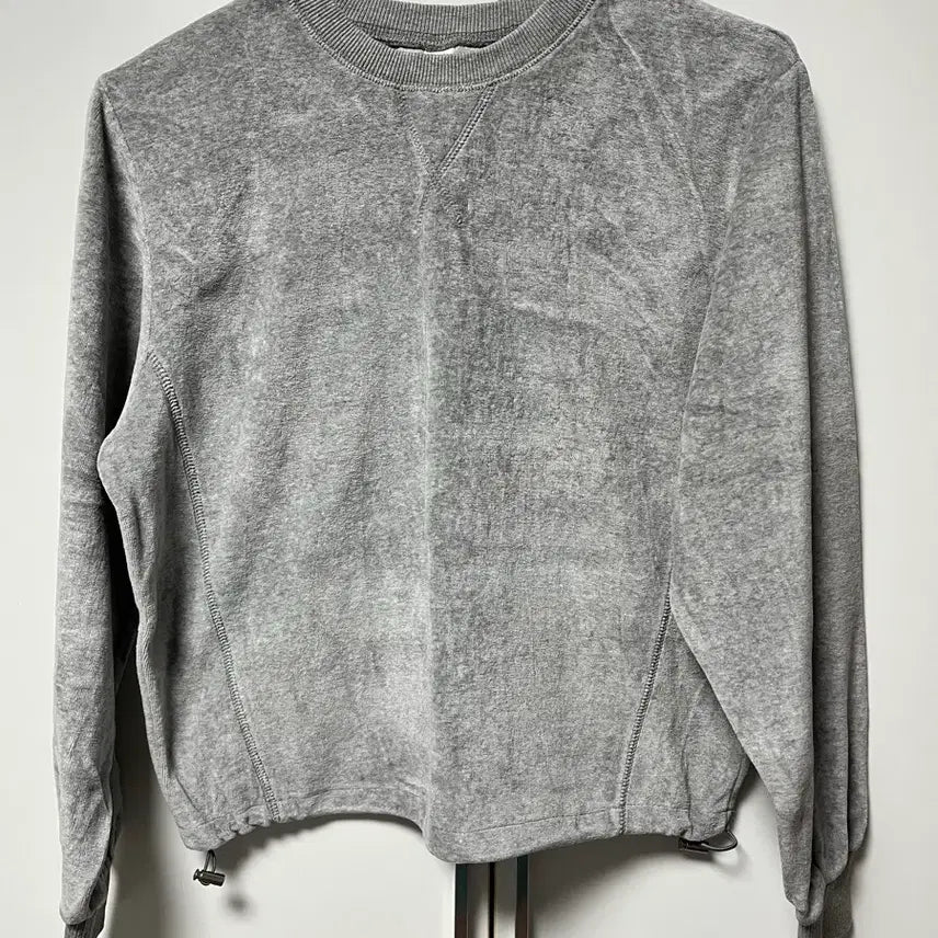 [BUNJANG] Ethos Velvet Sweatshirt (Gray) / 에토스 벨벳 맨투맨(그레이)