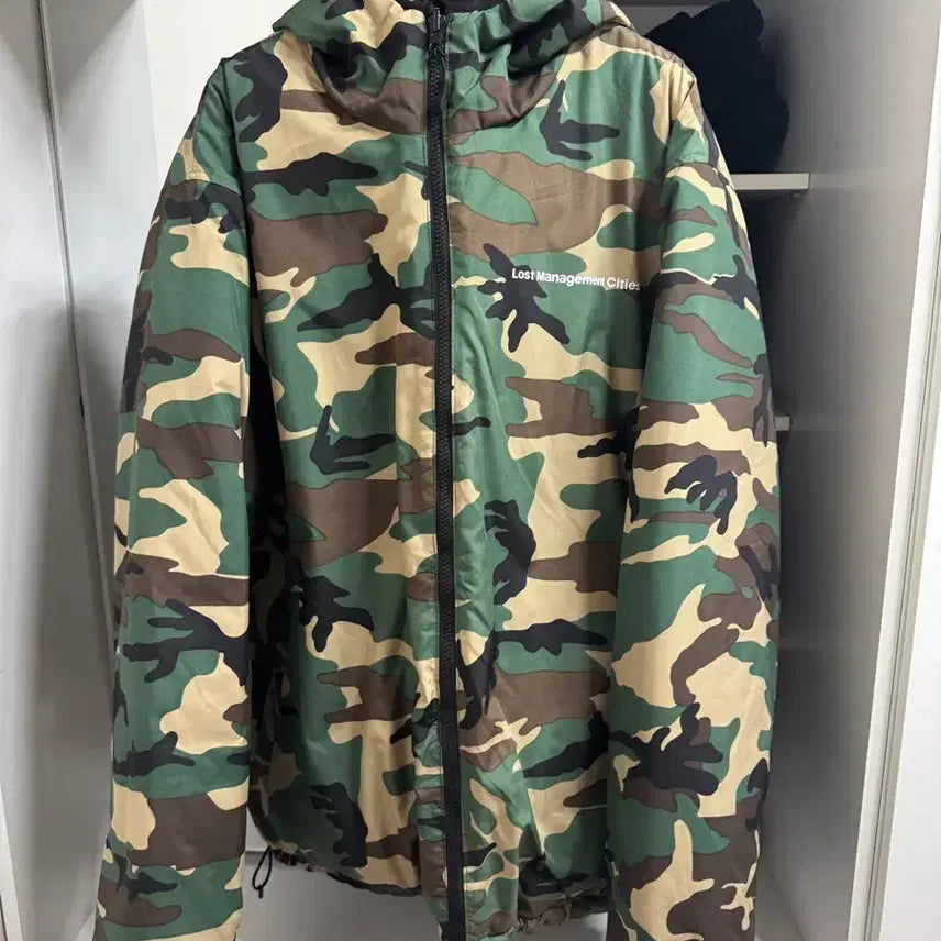 [BUNJANG] LMC 3M Thinsulate Camo Reversible Padded Jacket / LMC 3M 신슐레이트 카모 양면 패딩
