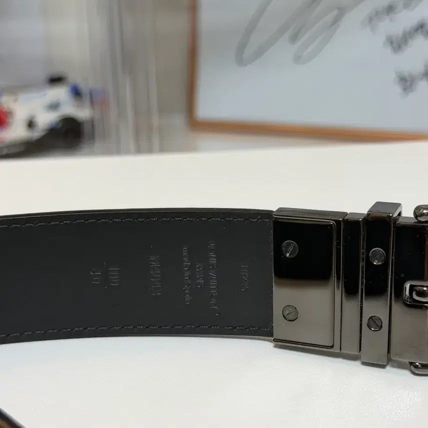 [BUNJANG] Louis Vuitton Taurillon Men's Belt / [새상품급/25년12월] 루이비통 토뤼옹 남자 벨트 신상