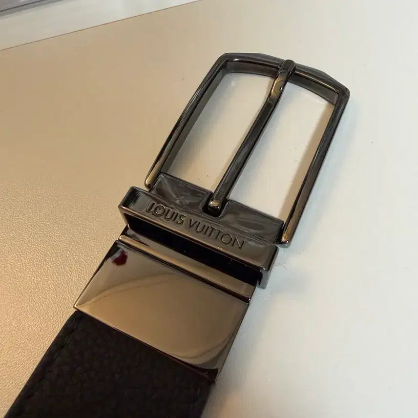 [BUNJANG] Louis Vuitton Taurillon Men's Belt / [새상품급/25년12월] 루이비통 토뤼옹 남자 벨트 신상