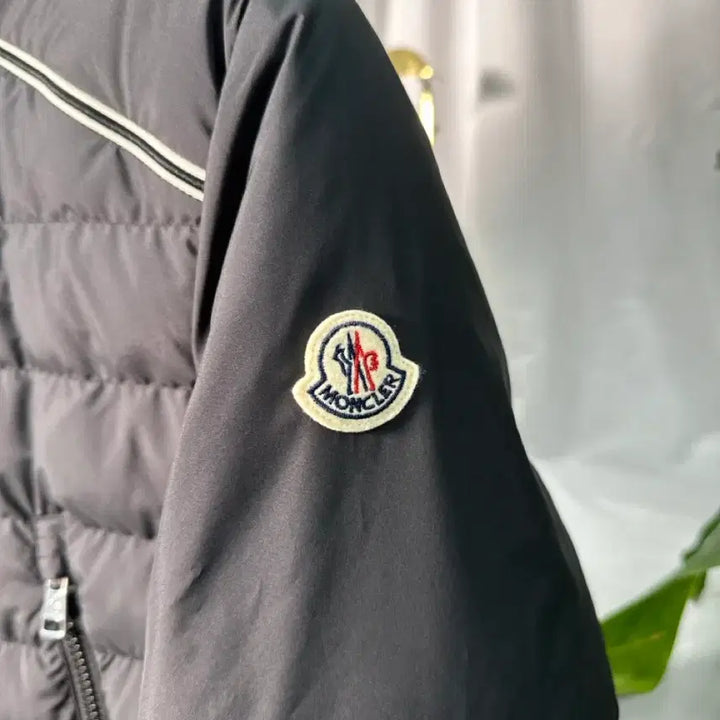 [BUNJANG] Moncler Perriault Amiot Black Puffer Jacket / (4) 몽클레어 페리얼 아미오 블랙
