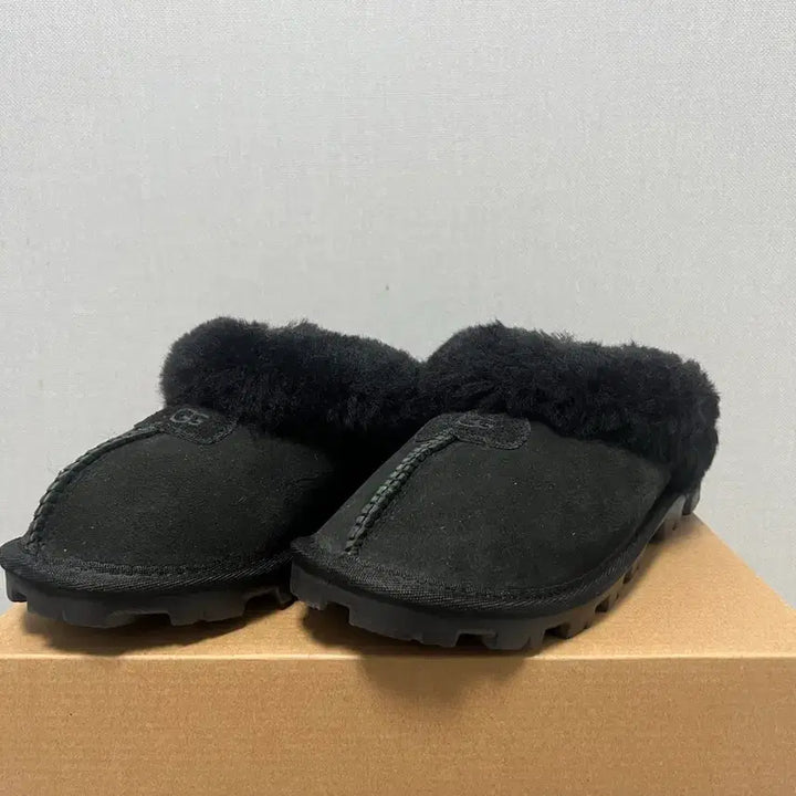 [BUNJANG] UGG Coquette Slipper Black 225 Size / [새상품] 어그 코케트 슬리퍼 블랙 225 size