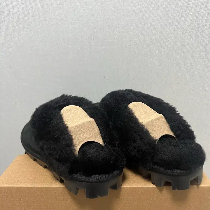 [BUNJANG] UGG Coquette Slipper Black 225 Size / [새상품] 어그 코케트 슬리퍼 블랙 225 size