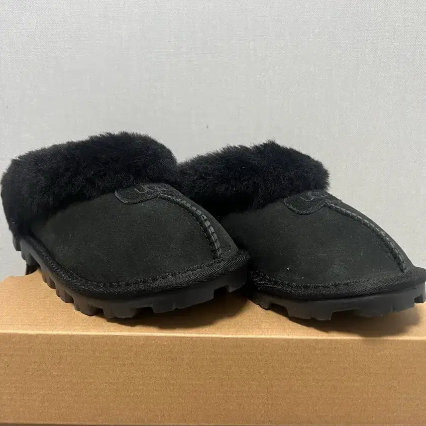 [BUNJANG] UGG Coquette Slipper Black 225 Size / [새상품] 어그 코케트 슬리퍼 블랙 225 size