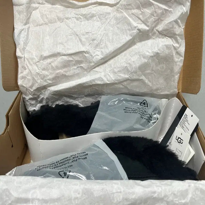 [BUNJANG] UGG Coquette Slipper Black 225 Size / [새상품] 어그 코케트 슬리퍼 블랙 225 size