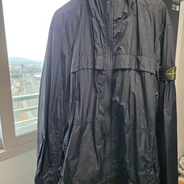 [BUNJANG] Stone Island Crinkle Reps Hooded Jacket XL / 스톤아일랜드 블랙 크링클랩스 바람막이 XL
