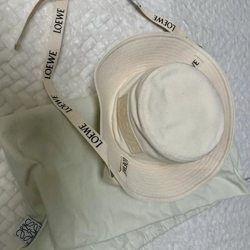 [BUNJANG] Loewe Bucket Hat 59 Size / 로에베 버킷햇 59사이즈