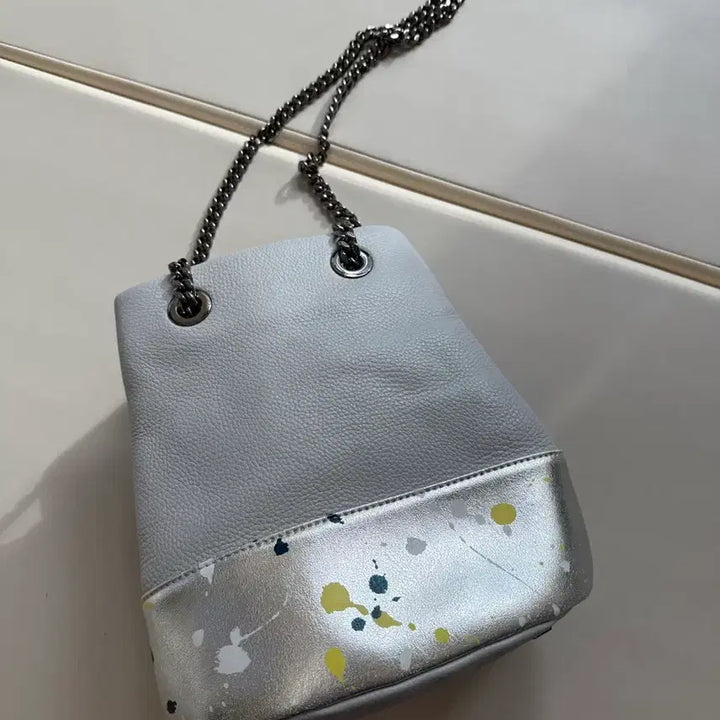 [BUNJANG] TOM GREYHOUND x DECKE Leather Bucket Bag / [1회착용.정가50] 톰그레이하운드x덱케 콜라보 레더 버킷백 한섬