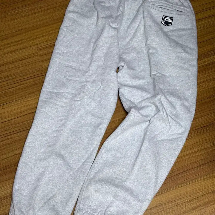 [BUNJANG] Palace Avirex Jogger Pants Gray / [L]팔라스 아비렉스 조거 팬츠 그레이 말