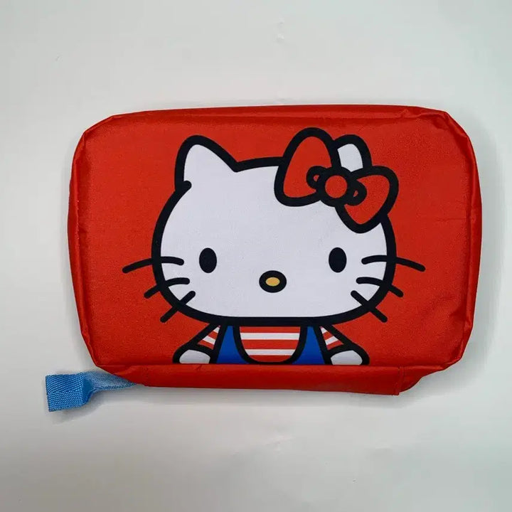 [BUNJANG] Hello Kitty Red Hanging Wash Bag / 헬로키티 레드 파우치 가방 여행용 행잉워싱백 벽걸이