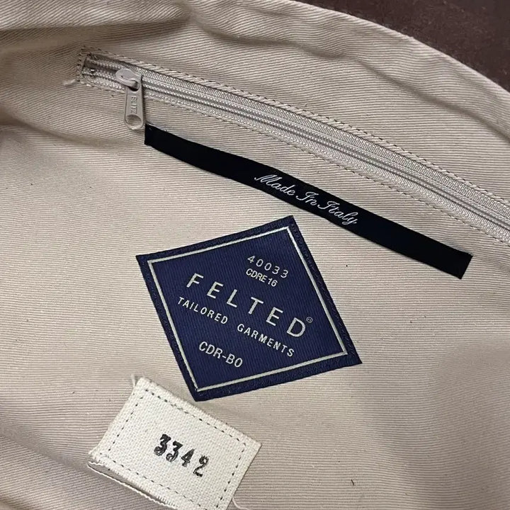 [BUNJANG] FELTED Wool &amp; Leather Cross Tote Bag / 이탈리아 FELTED 펠티드 울 &amp; 가죽 크로스 토트백