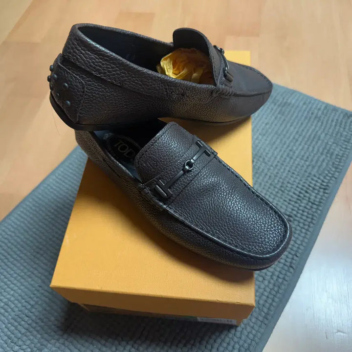 [BUNJANG] Tod's Driving Shoes Loafer Size 6 / 토즈 정품 드라이빙 슈즈 로퍼 6 사이즈 (250-255) 팝니다. 풀박