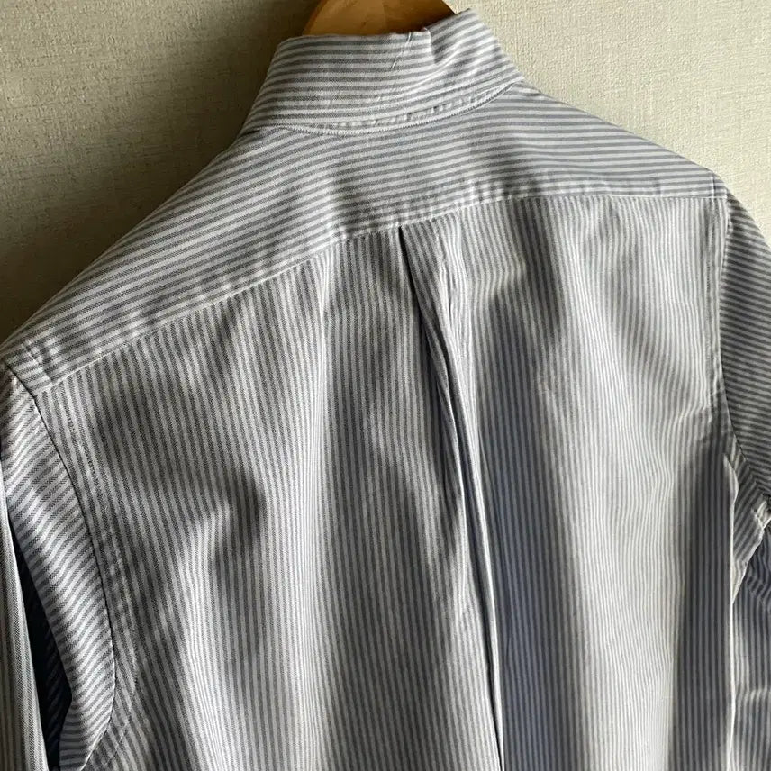 [BUNJANG] Individualized Shirts Striped Button-Down Shirt / 인디비주얼라이즈드 셔츠 스트라이프 버튼다운 셔츠 (USA)