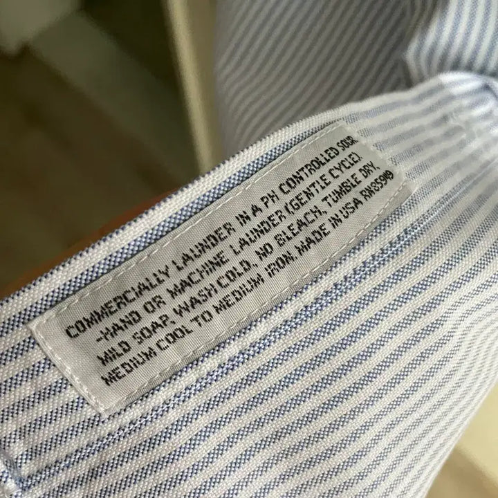 [BUNJANG] Individualized Shirts Striped Button-Down Shirt / 인디비주얼라이즈드 셔츠 스트라이프 버튼다운 셔츠 (USA)