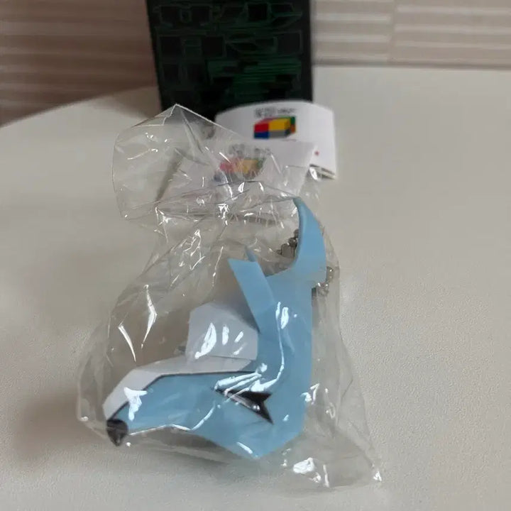 [BUNJANG] GLAY HISASHI Dolphin Art Toy Figure / 일본 록밴드 GLAY HISASHI 돌고래 아트토이 피규어