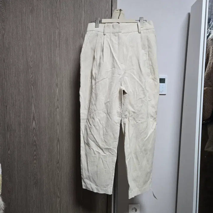 [BUNJANG] COURRI Ivory Corduroy Pants / 미사용품 코우리 COURRI 아이보리 코듀로이 골덴 바지