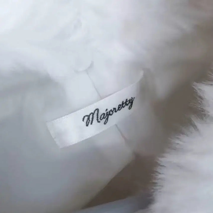 [BUNJANG] Majoretty White Short Coat Outerwear / 마죠리티 majoretty 화이트 숏코트 아우터 지뢰계 양산형 걸리