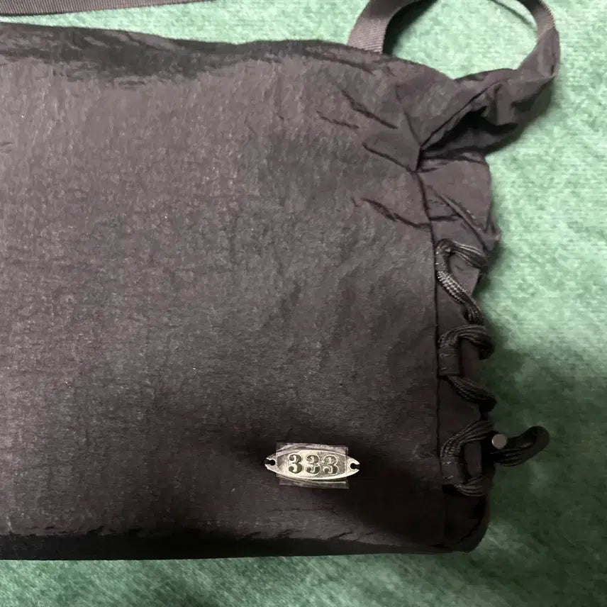 [BUNJANG] Treasure Junghwan Shoulder Bag (Black) / 트리마치 루피 숄더백 블랙 새제품