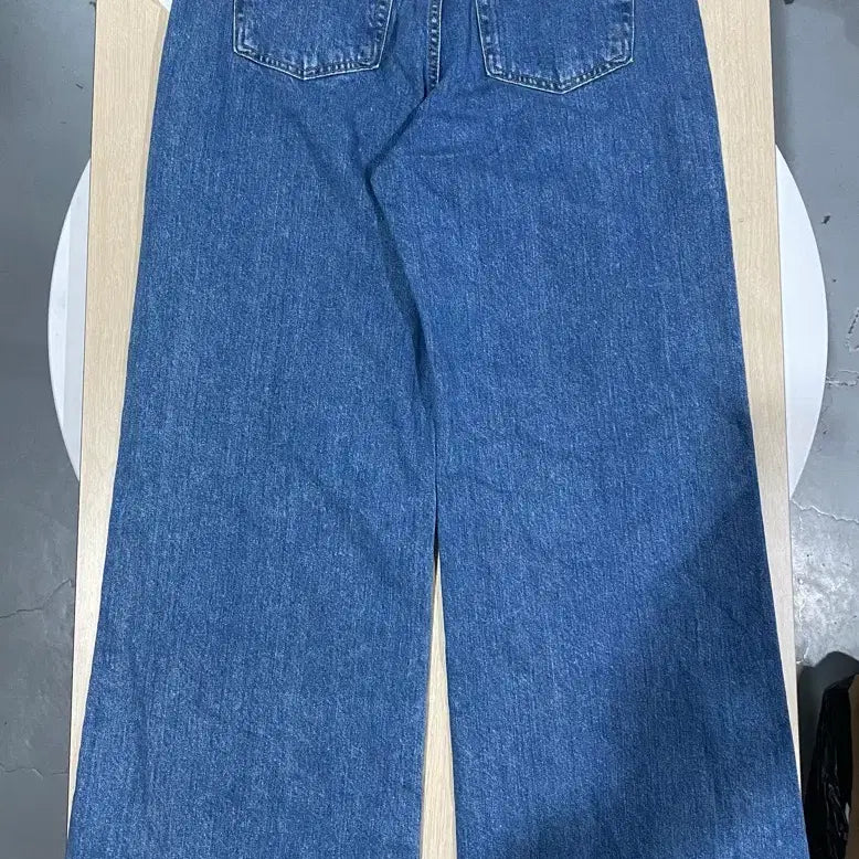 [BUNJANG] STU Women's Flared Denim Pants (L) / STU 우먼 플레어드 데님 팬츠 (L)