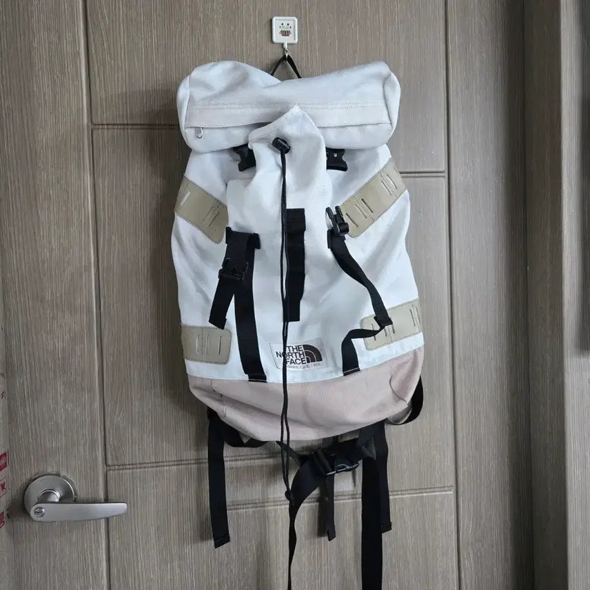 [BUNJANG] The North Face Roll Top Backpack / 노스페이스 화이트 롤탑 백팩 가방
