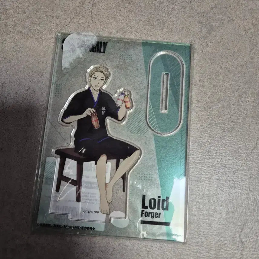 [SOLD OUT] 스파이패밀리 로이드 포저 아크릴