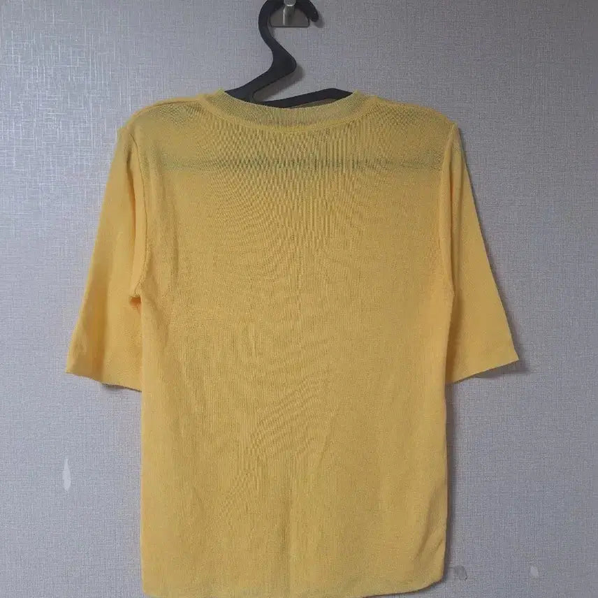 [BUNJANG] Yellow V-Neck Knit T-Shirt / 옐로우 브이넥 반팔 니트 티셔츠