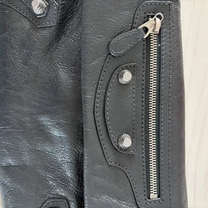 [BUNJANG] Balenciaga Envelope Clutch Bag Gray / 발렌시아가 엔벨롭 클러치백 회색(정품)