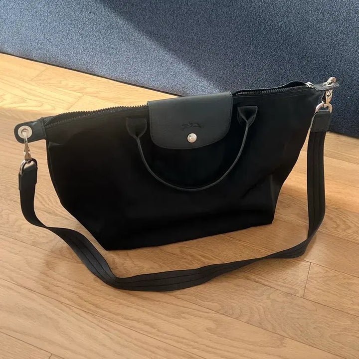 [BUNJANG] Longchamp Le Pliage Black Tote Crossbody Medium Bag / 롱샴 르 플리아쥬 블랙 토트 크로스백 미디움