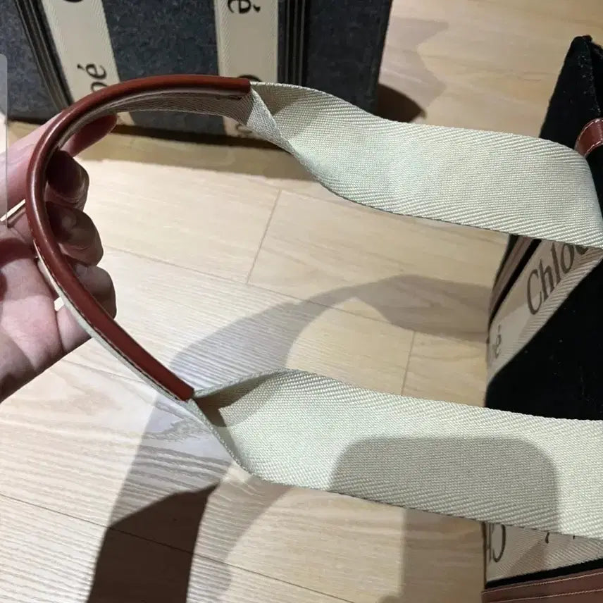 [SOLD OUT] 끌로에)우디백 라지