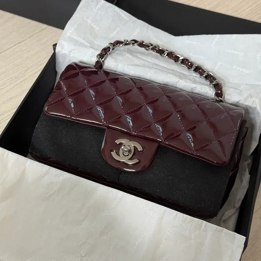 [BUNJANG] Chanel New Mini Flap Bag / 샤넬 뉴미니 플랩백