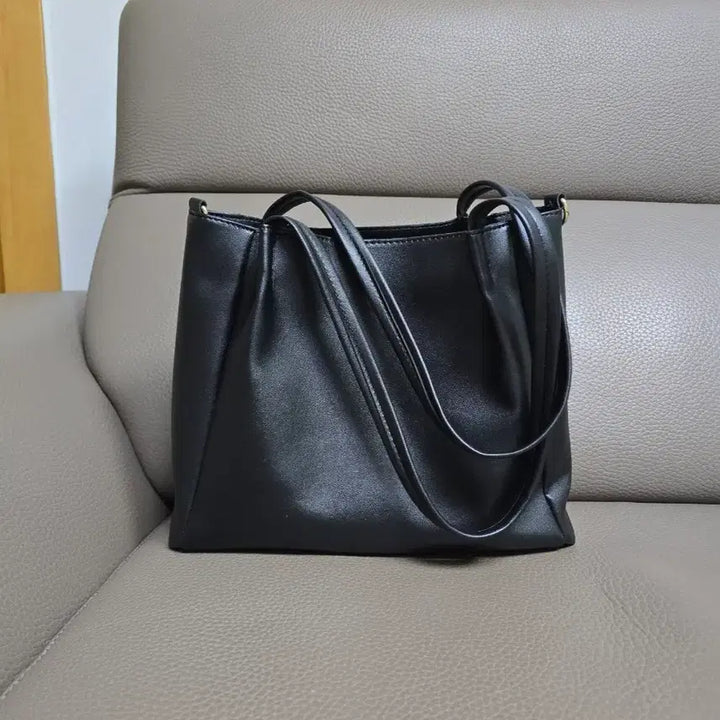 [BUNJANG] Black Women's Tote Shoulder Bag / 블랙 여성 토트백 숄더백