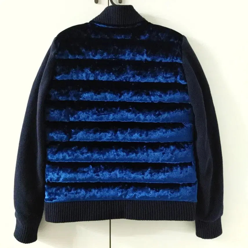 [BUNJANG] Waidangle Women's Knit Down Jacket (Size 90) / 와이드앵글 여성 니트 다운 패딩(90)