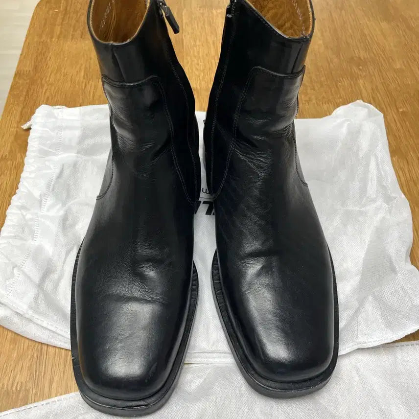 [BUNJANG] Riclo Eden Boots Black / [릭플로] 이든부츠 블랙