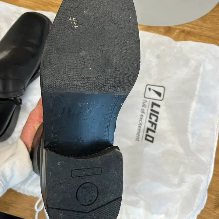 [BUNJANG] Riclo Eden Boots Black / [릭플로] 이든부츠 블랙