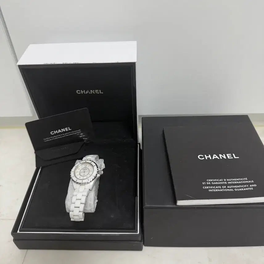 [BUNJANG] Chanel J12 Diamond Watch / 샤넬 j12 다이아 시계