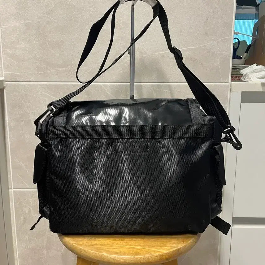 [BUNJANG] COAX76 Tarp Messenger Bag / (땡처리)COAX76 타프 메신저백