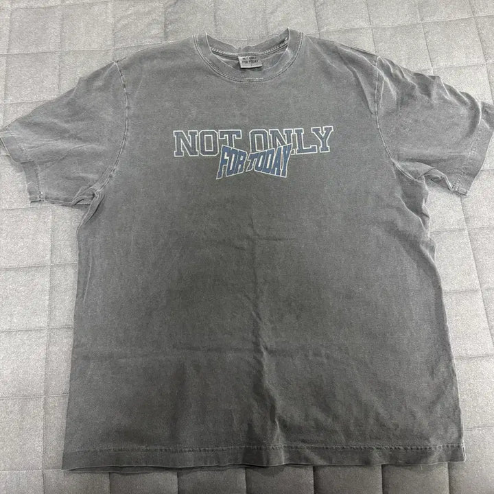 [BUNJANG] Not Oree For Today T-shirt XL / (L) 낫오리포투데이 티셔츠 (실측은 XL 사이즈)