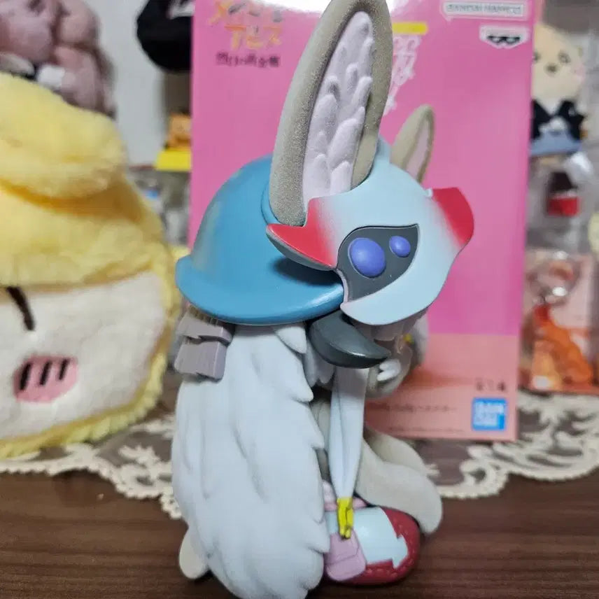 [BUNJANG] Made in Abyss Nanachi Figure / 메이드인 어비스 나나치 피규어 (박스있음, 전시품)