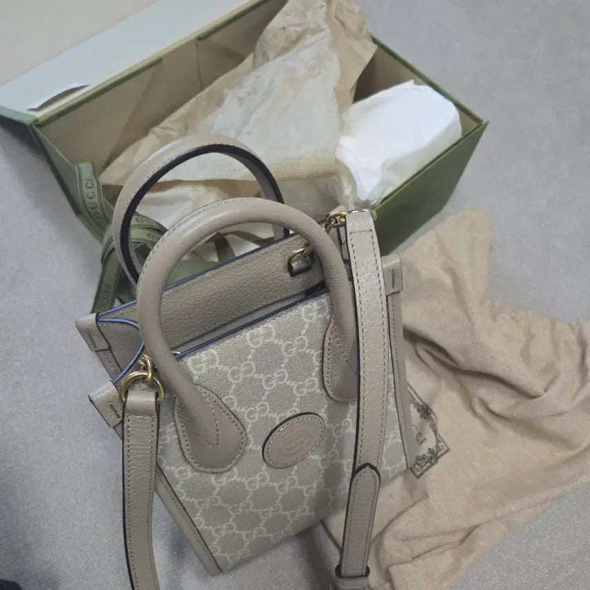 [BUNJANG] Gucci Interlocking Supreme Mini Tote Bag / 구찌 인터로킹 수프림 미니 토트백 크로스백 여성가방